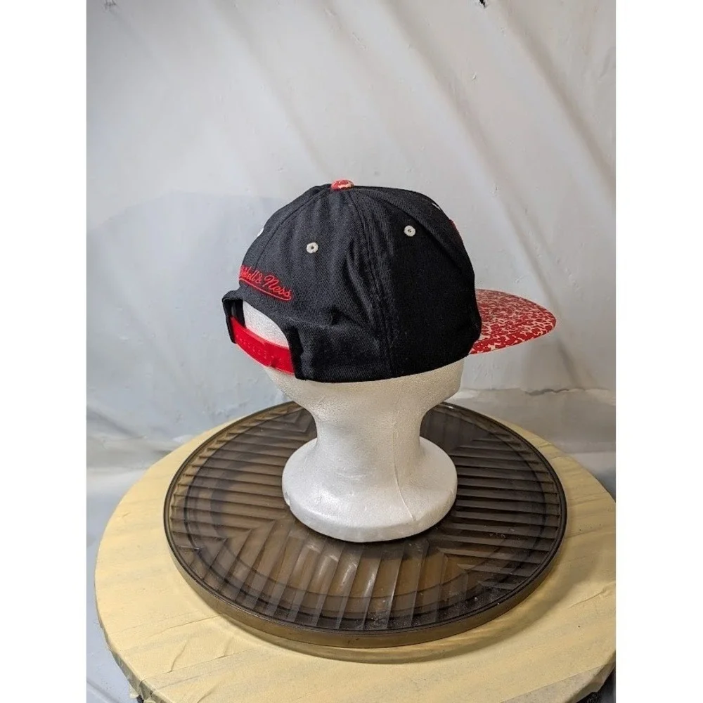Chicago Bulls Snapback‎ Hat Black Red Elephant Print Brim NBA Basketball Cap